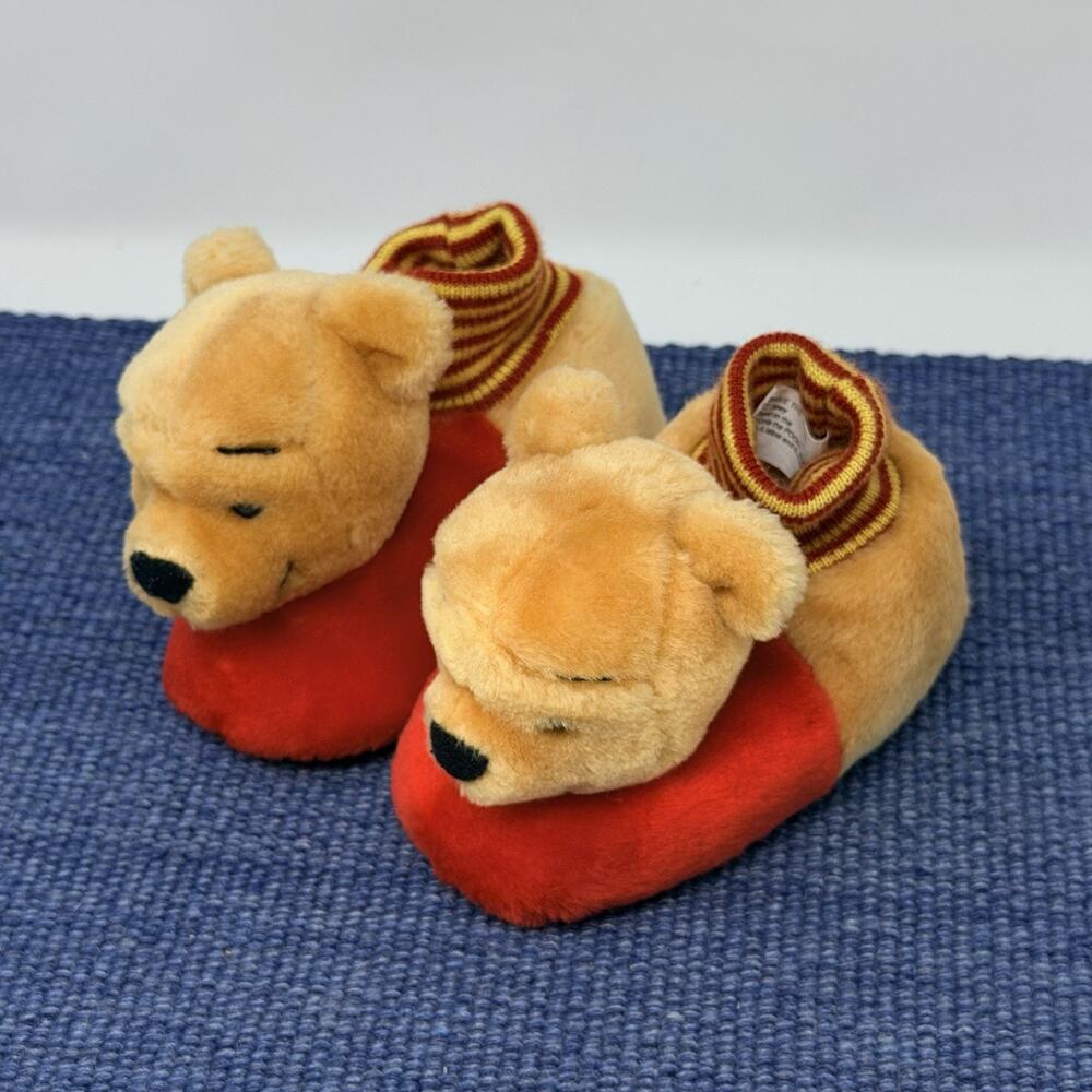 Disney Winnie the Pooh Plush Character Slippers Yellow Red Toddler Size 3